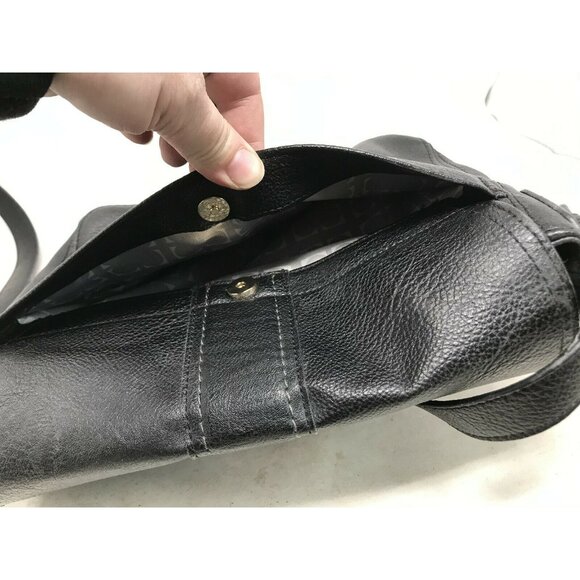 LIZ CLAIBORNE Black Faux Leather Crossbody Bag w Large Front Buckle - Picture 9 of 12